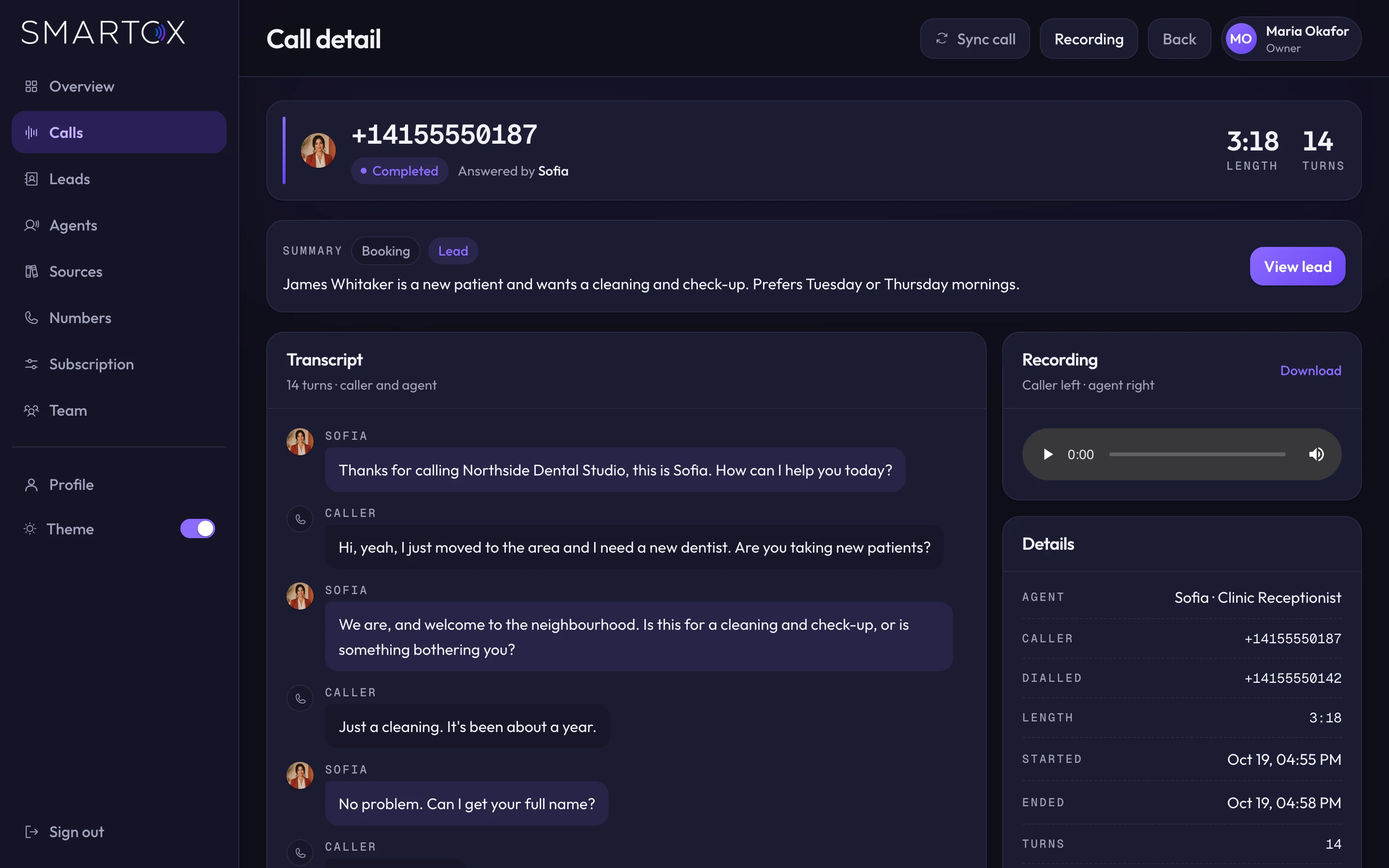 Smartox call detail with a summary, booking and lead labels, the transcript and the recording